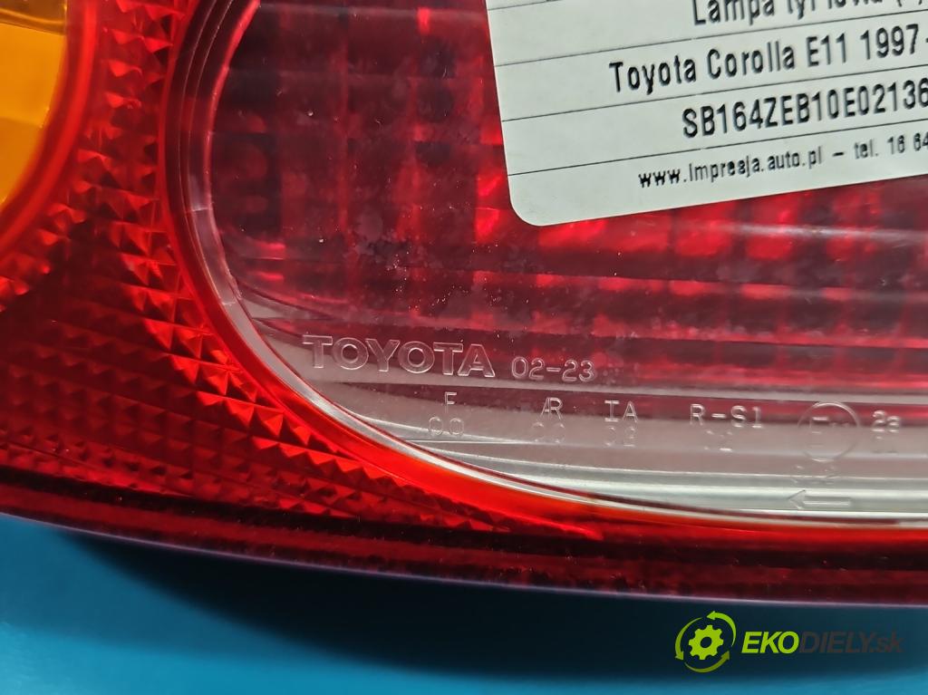 Toyota Corolla E11 1997-2002 1.4 vvti 97KM manual 71 kW 1398 cm3 5- svetlo / reflektor zadné ľavé 54596294 (Kľučka dverí ostatné)