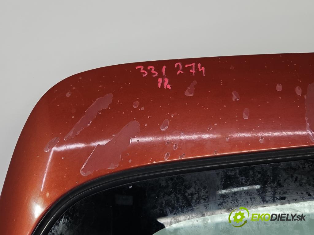 Toyota Corolla E11 1997-2002 1.4 vvti 97KM manual 71 kW 1398 cm3 5- zadní kufrové dveře  (Zadní kapota (kufr))