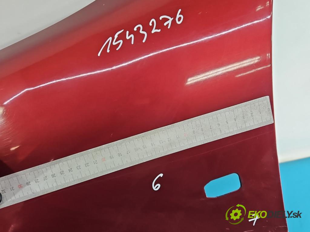 Toyota Corolla E11 1997-2002 1.4 vvti 97KM manual 71 kW 1398 cm3 5- blatnik přední levý  (Levý přední blatník)