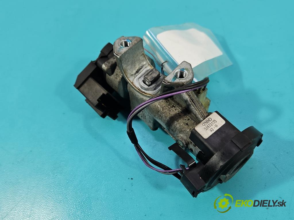 Land rover Freelander I 1998-2006 2.0 TD 98 HP manual 72 kW 1994 cm3 3- Spínačka 04152502 (Spínacia skrinka)