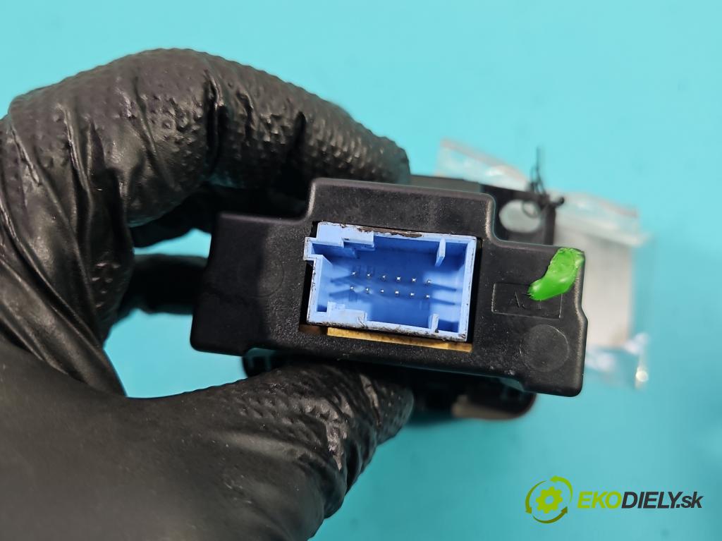 Renault Scenic II 2003-2009 1.5 dci 101 HP manual 74 kW 1461 cm3 5- prepínač brzda: ručný 8200270265 (Prepínacie páčky pod volantom)