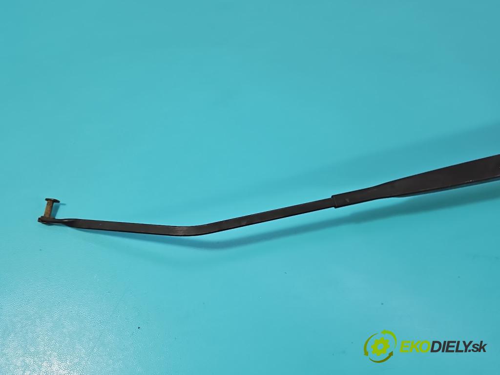 Renault Scenic II 2003-2009 1.5 dci 101 HP manual 74 kW 1461 cm3 5- rameno stieračov pravé 8200113231