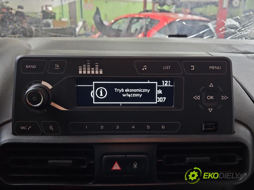 Toyota Proace City 1.5 D4D 131 HP automatic 96 kW 1499 cm3 5- Radio originál 439016043