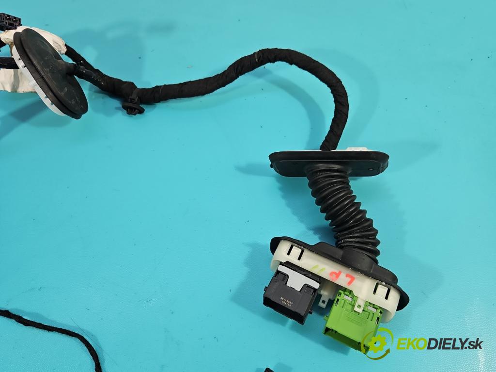 Opel Grandland 2017–2024 1.2 T 131 hp automatic 96 kW 1199 cm3 5- Balíček: dveře přední vlevo 9858979880