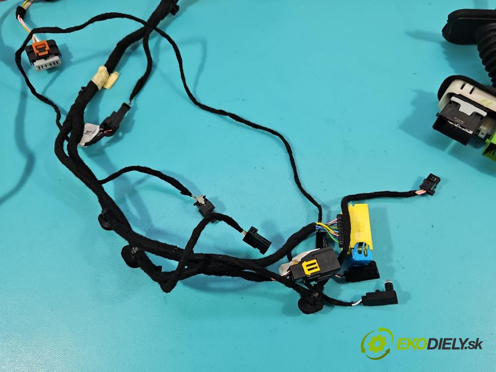 Opel Grandland 2017–2024 1.2 T 131 hp automatic 96 kW 1199 cm3 5- Balíček: dveře přední vlevo 9858979880