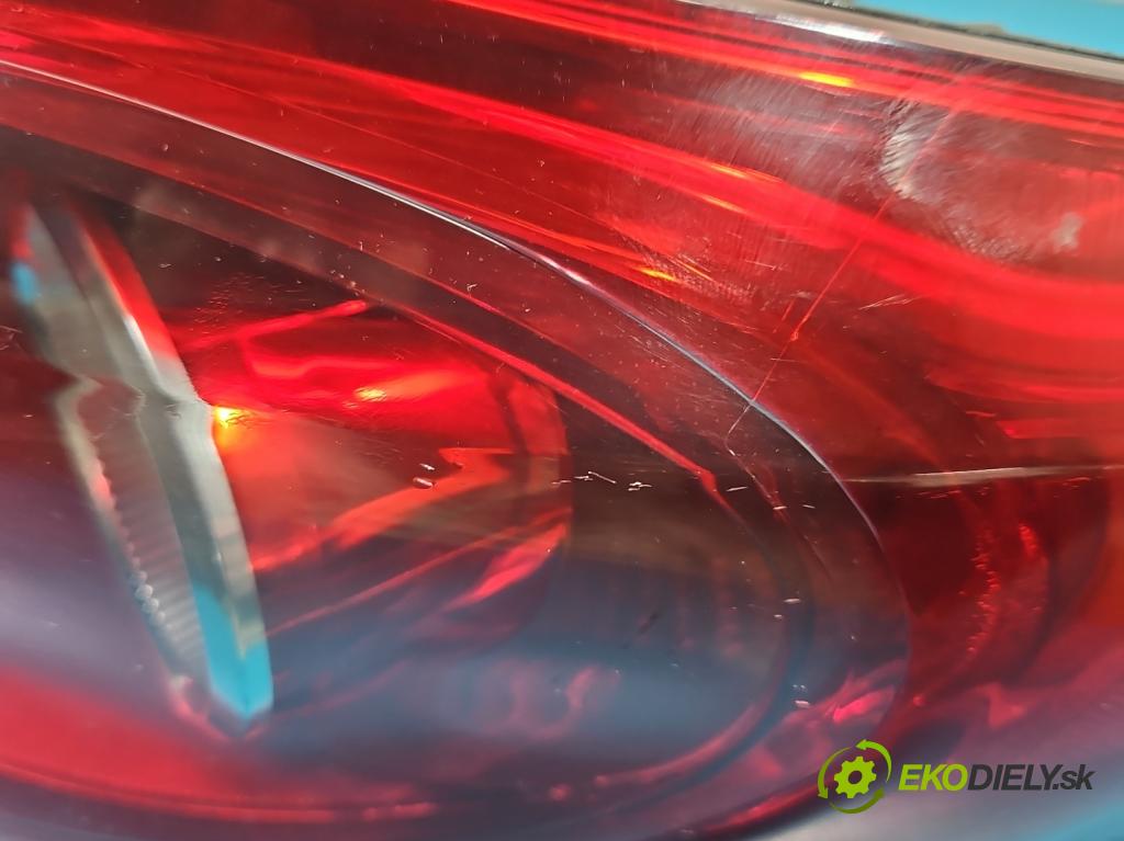 Vw Passat CC 2008-2016 2.0 tdi 170 HP manual 125 kW 1968 cm3 4- svetlo / reflektor zadné pravé 3C8945096D (Kľučka dverí ostatné)