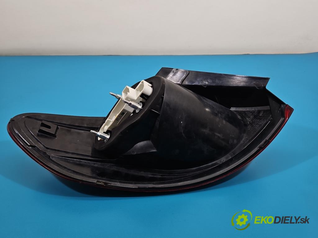 Vw Passat CC 2008-2016 2.0 tdi 170 HP manual 125 kW 1968 cm3 4- svetlo / reflektor zadné pravé 3C8945096D (Kľučka dverí ostatné)