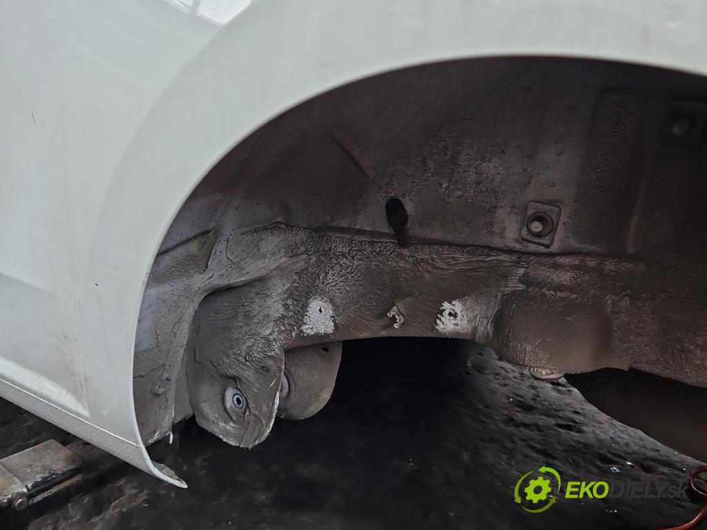 Vw Up 1.0 MPI 60 hp manual 44 kW 999 cm3 3- blatnik zadní levý