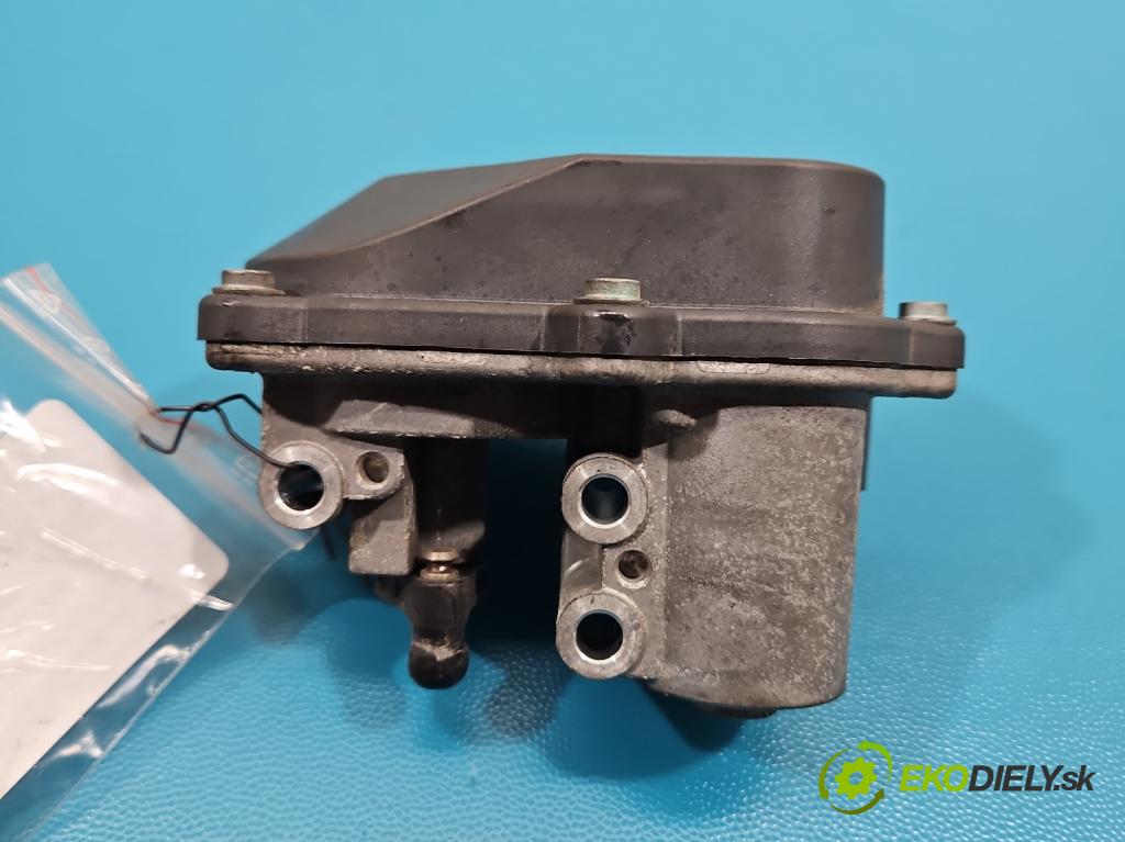 Vw Passat CC 2008-2016 2.0 tdi 170 HP manual 125 kW 1968 cm3 4- Ovladač: klapky: kolektor 03L129086 (Motorček ostatné)