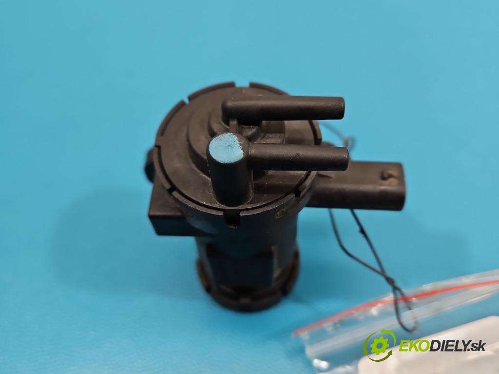 Bmw X6 E71 2007–2014 3.0d 306KM automatic 225 kW 2993 cm3 5- ventil podtlaku 8509323 (Ventil)