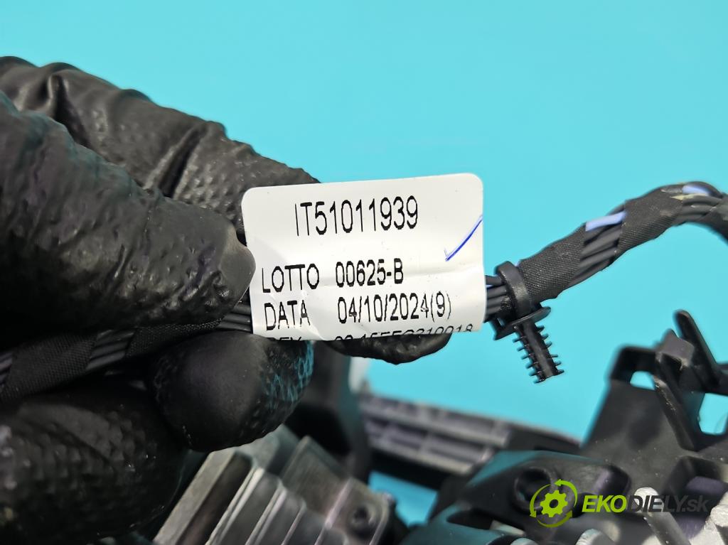 Opel Grandland 2017–2024 1.2 T 131 hp automatic 96 kW 1199 cm3 5- čočka reflektor: pravé části