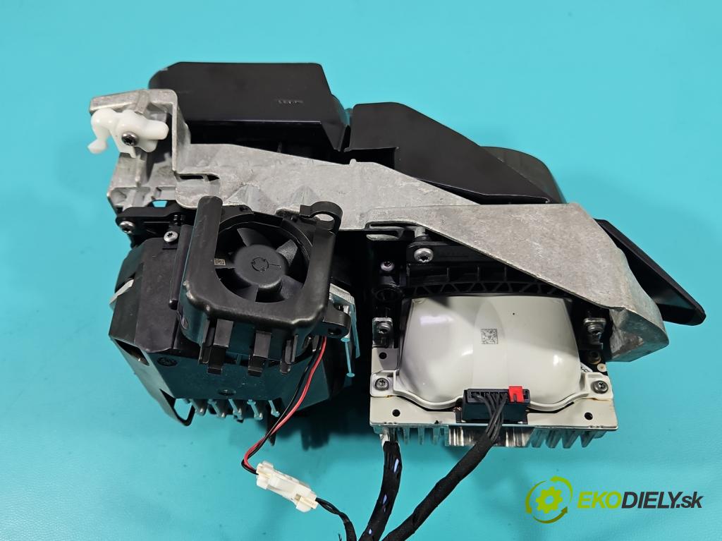 Opel Grandland 2017–2024 1.2 T 131 hp automatic 96 kW 1199 cm3 5- čočka reflektor: pravé části