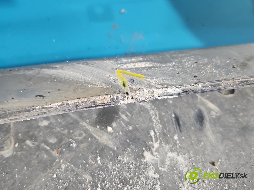 Bmw 5 E39 1996-2003 2.0 R6 150 HP manual 110 kW 1991 cm3 4- nárazník predné  (Kľučka dverí ostatné)