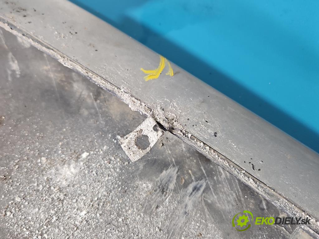 Bmw 5 E39 1996-2003 2.0 R6 150 HP manual 110 kW 1991 cm3 4- nárazník predné  (Kľučka dverí ostatné)