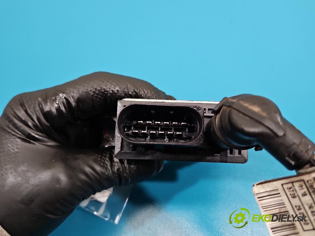 Bmw X6 E71 2007–2014 3.0d 306KM automatic 225 kW 2993 cm3 5- Relé: svíčky: zařicích: E2110022368 (Relé)