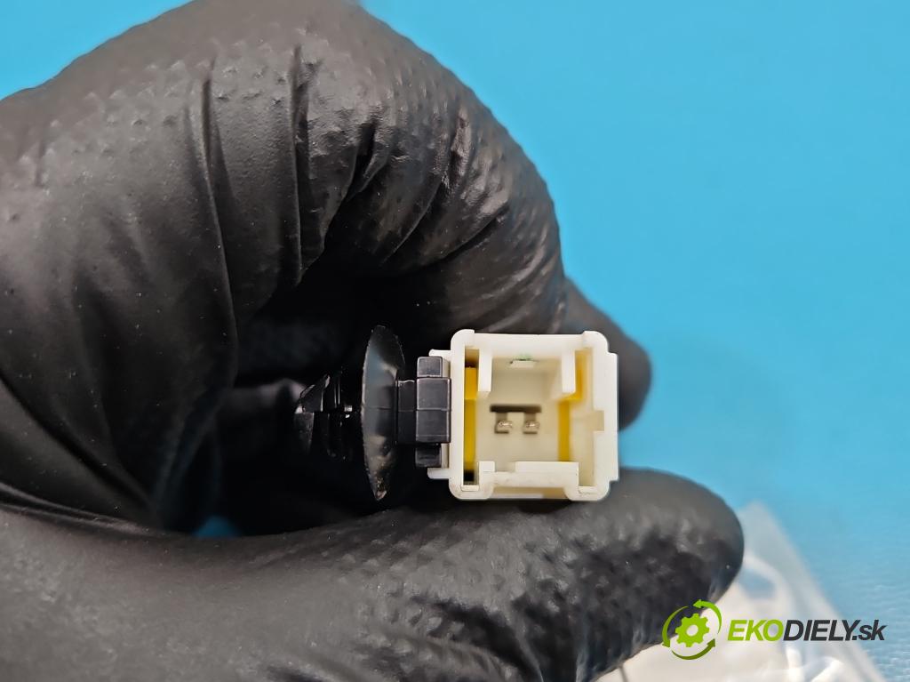 Opel Grandland 2017–2024 1.2 T 131 HP automatic 96 kW 1199 cm3 5- pas bezpečnosť: predné pravý 9809502477