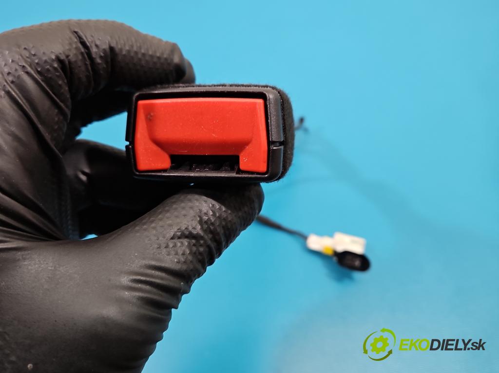 Opel Grandland 2017–2024 1.2 T 131 HP automatic 96 kW 1199 cm3 5- pas bezpečnosť: predné pravý 9809502477