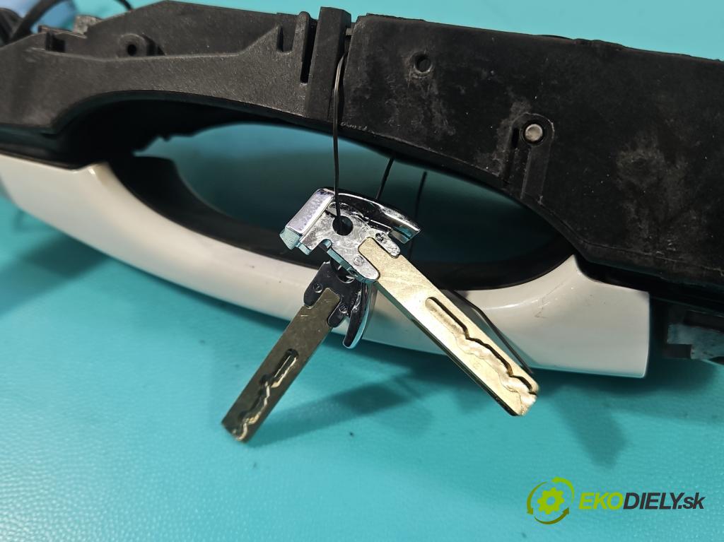 Opel Grandland 2017–2024 1.2 T 131 HP manual 96 kW 1199 cm3 5- rukoväť predné ľavé mimo: 9686433780 (Kľučka dverí vonkajšia predná ľavá)