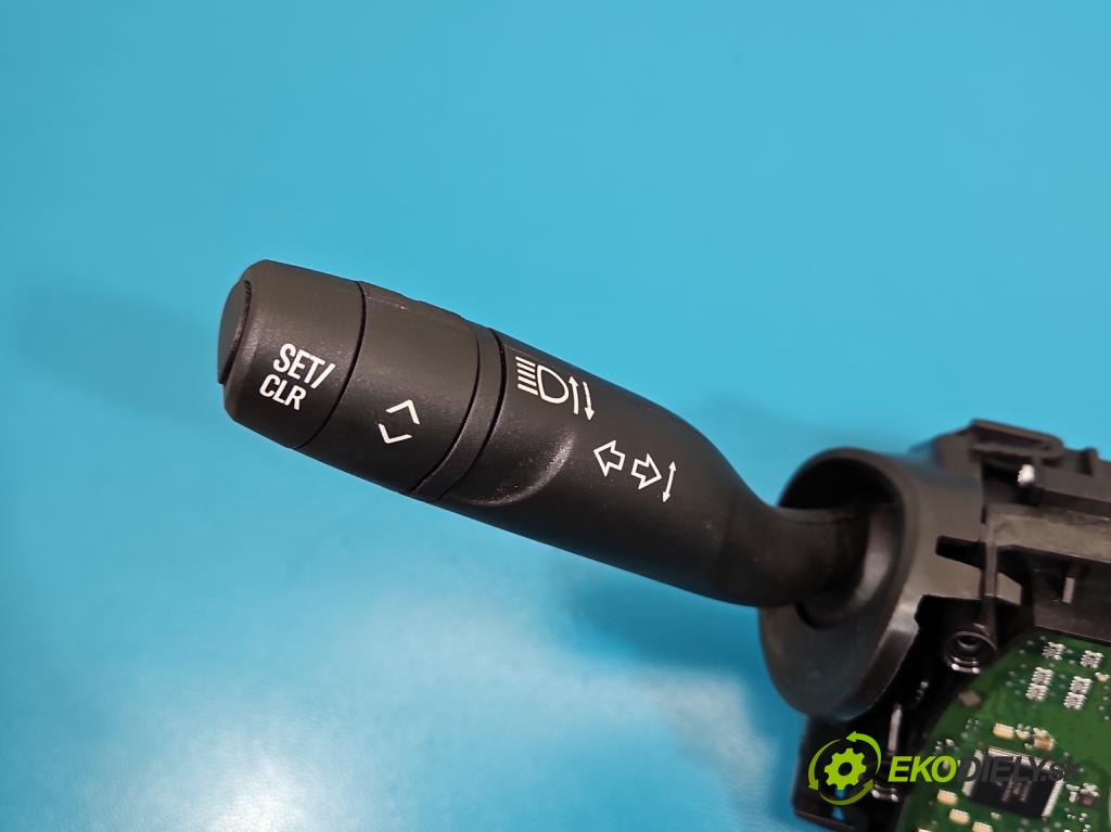 Opel Grandland 2017–2024 1.2 T 131 HP manual 96 kW 1199 cm3 5- prepínač komplex: 98422536YX (Prepínacie páčky pod volantom)