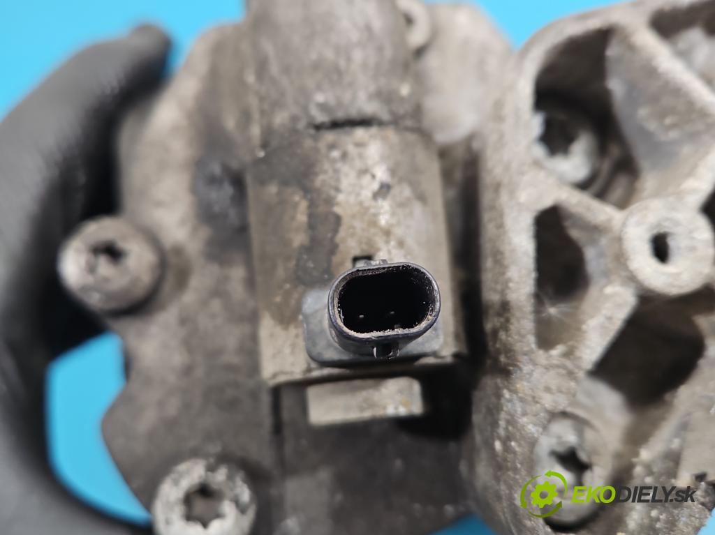 Bmw X6 E71 2007–2014 3.0d 306KM automatic 225 kW 2993 cm3 5- Kompresor: klíma 679328602 (Kompresor klimatizace)