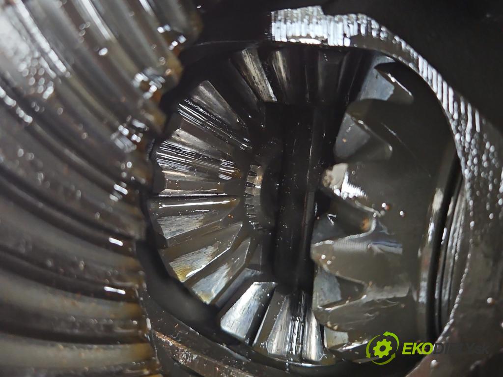 Bmw 5 E39 1996-2003 2.0 R6 (m52b20) 150 HP manual 110 kW 1991 cm3 4- Most: zadní: 1428615