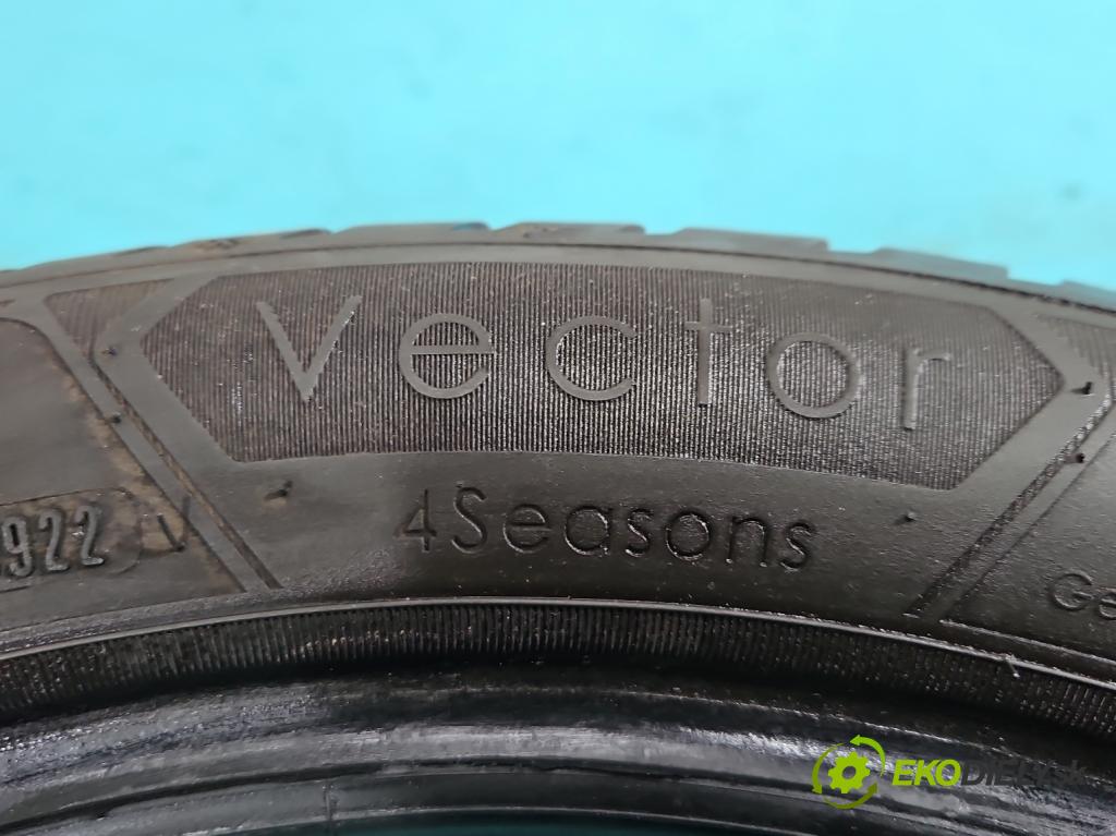 Peugeot 208 I 2012-2019 1.6 hdi 75 hp manual 55 kW 1560 cm3 5- pneumatiky: celoročné para