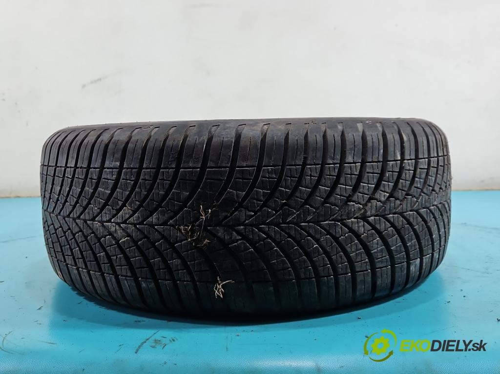 Peugeot 208 I 2012-2019 1.6 hdi 75 HP manual 55 kW 1560 cm3 5- pneumatika celoročné 1 kus