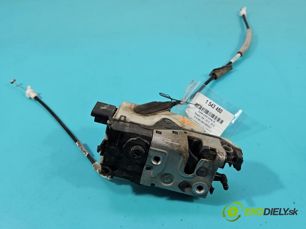 Peugeot 208 I 2012-2019 1.6 hdi 75 HP manual 55 kW 1560 cm3 5- zámok predné pravý 9812500780