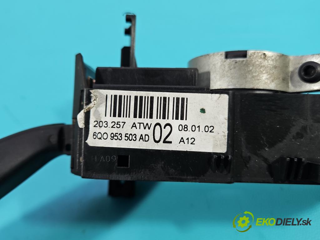 Vw Polo IV 9N 2001-2009 1.9 sdi 64 HP manual 47 kW 1896 cm3 5- prepínač komplex: 6Q0953503AD (Prepínacie páčky pod volantom)