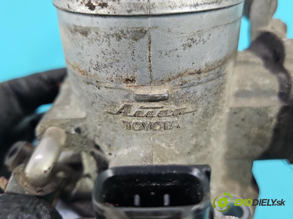 Toyota Avensis Verso 2001-2009 2.0 vvti 150 HP manual 110 kW 1998 cm3 5- klapka 89452-33030 (Škrtiaca klapka)