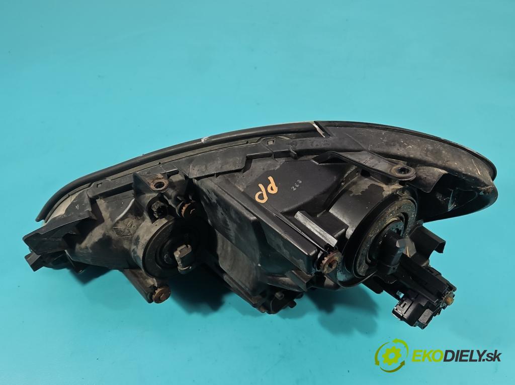 Toyota Avensis Verso 2001-2009 2.0 vvti 150 HP manual 110 kW 1998 cm3 5- Reflektor: pravý  (Svetlo predné pravé)