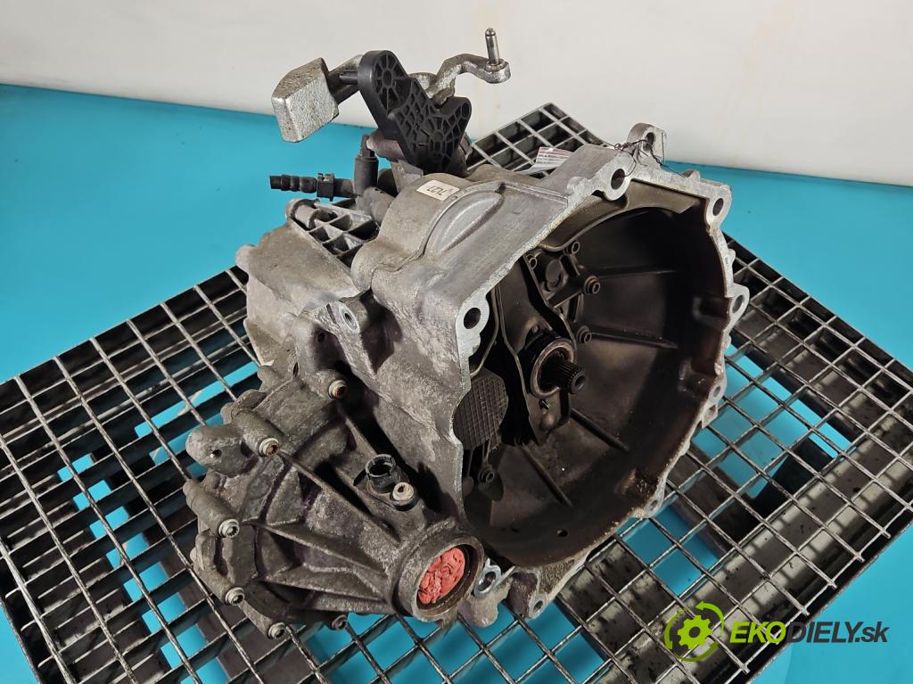 Vw Up 1.0 MPI 60 HP manual 44 kW 999 cm3 3- prevodovka stupeň,rýchlosť manual UDA