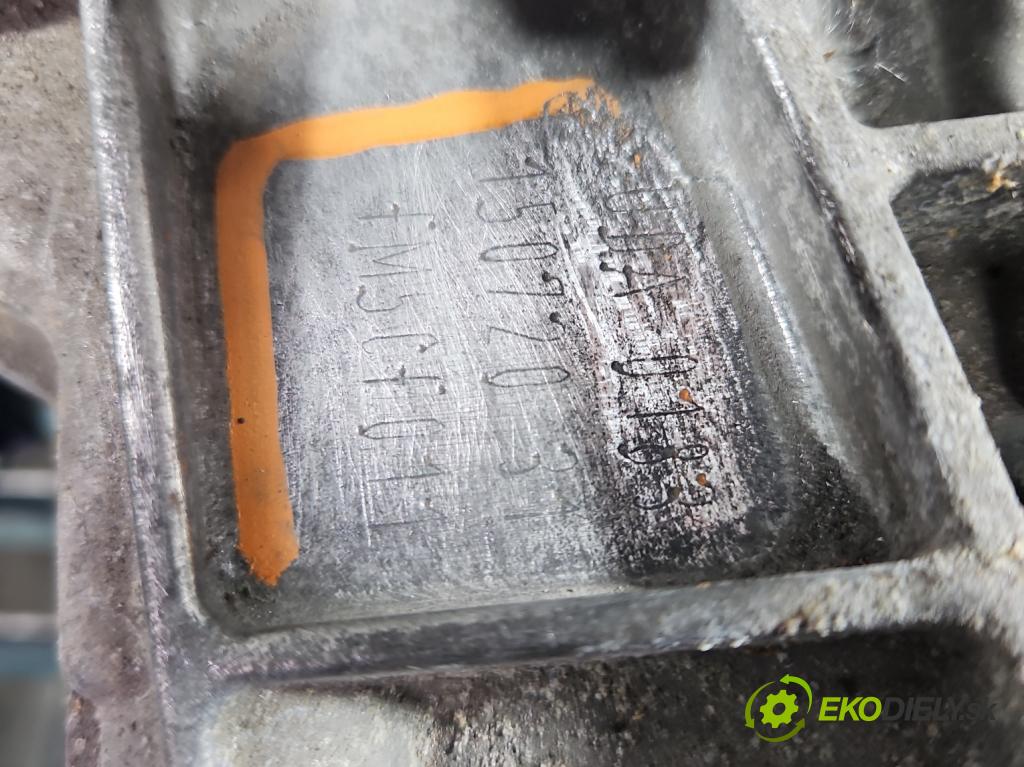 Vw Up 1.0 MPI 60 HP manual 44 kW 999 cm3 3- prevodovka stupeň,rýchlosť manual UDA