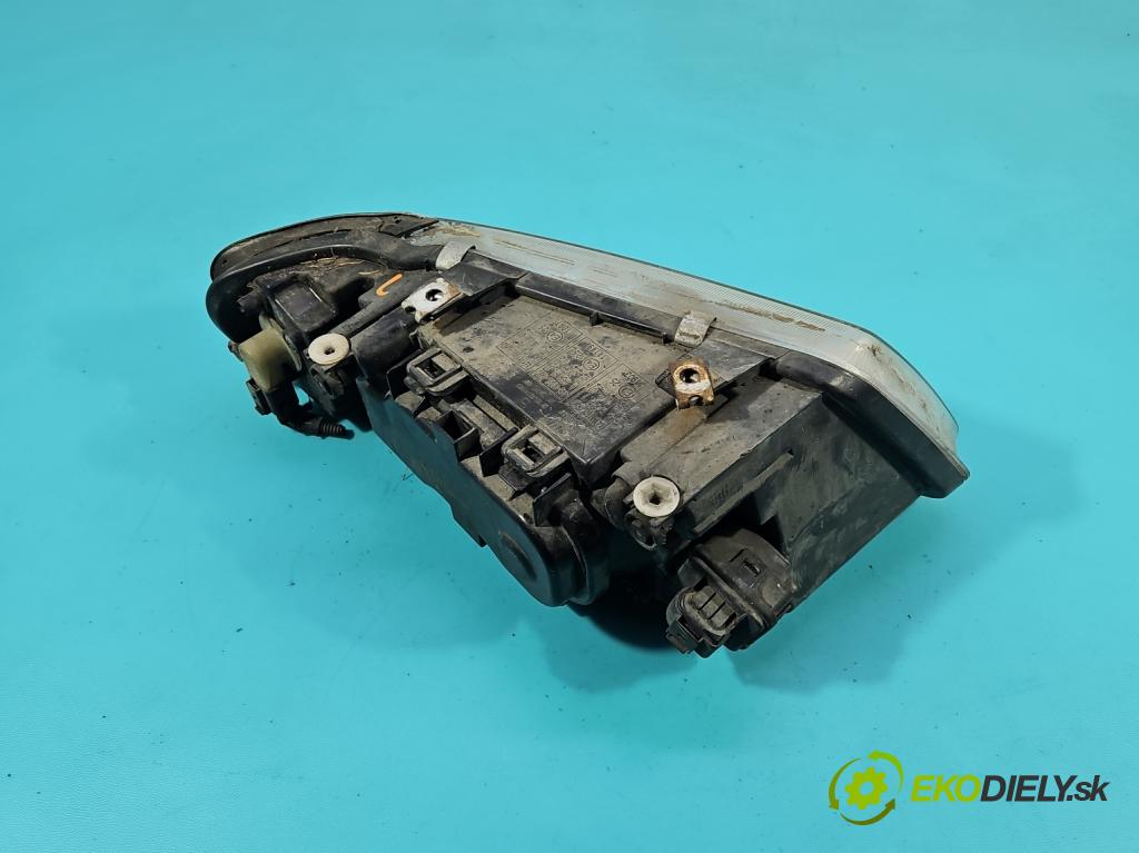 Audi A3 8L 1996-2003 1.9 tdi 90 HP automatic 66 kW 1896 cm3 3- Reflektor: ľavý  (Kľučka dverí ostatné)