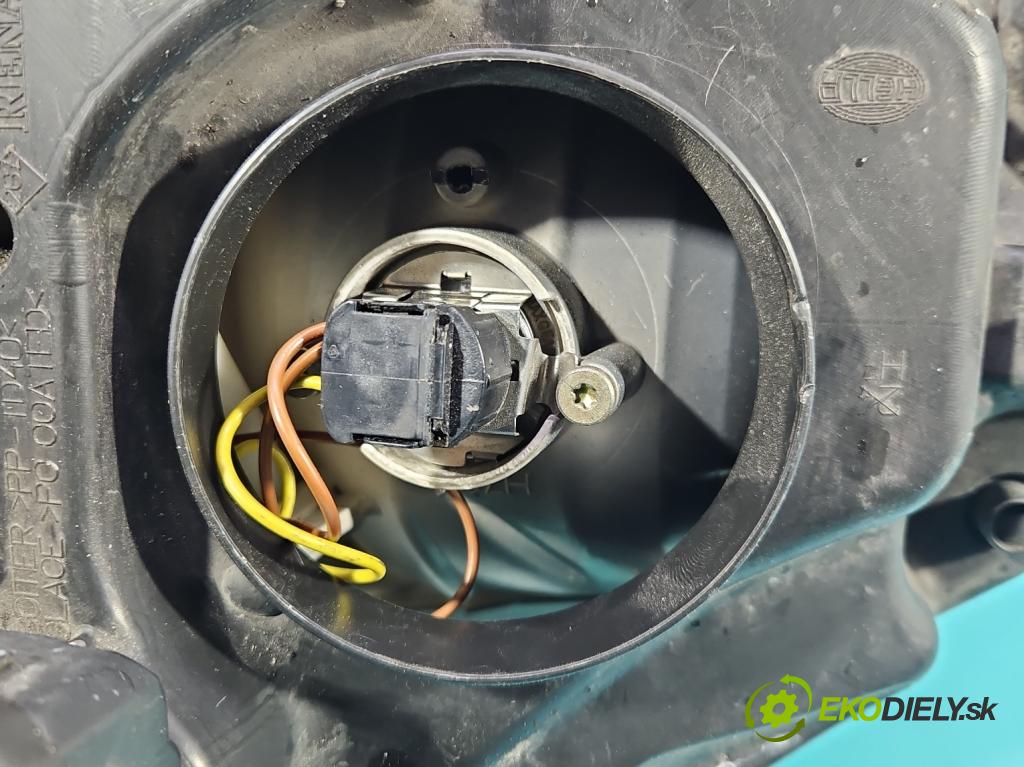 Renault Scenic II 2003-2009 1.5 dci 101 HP manual 74 kW 1461 cm3 5- Reflektor: pravý  (Svetlo predné pravé)