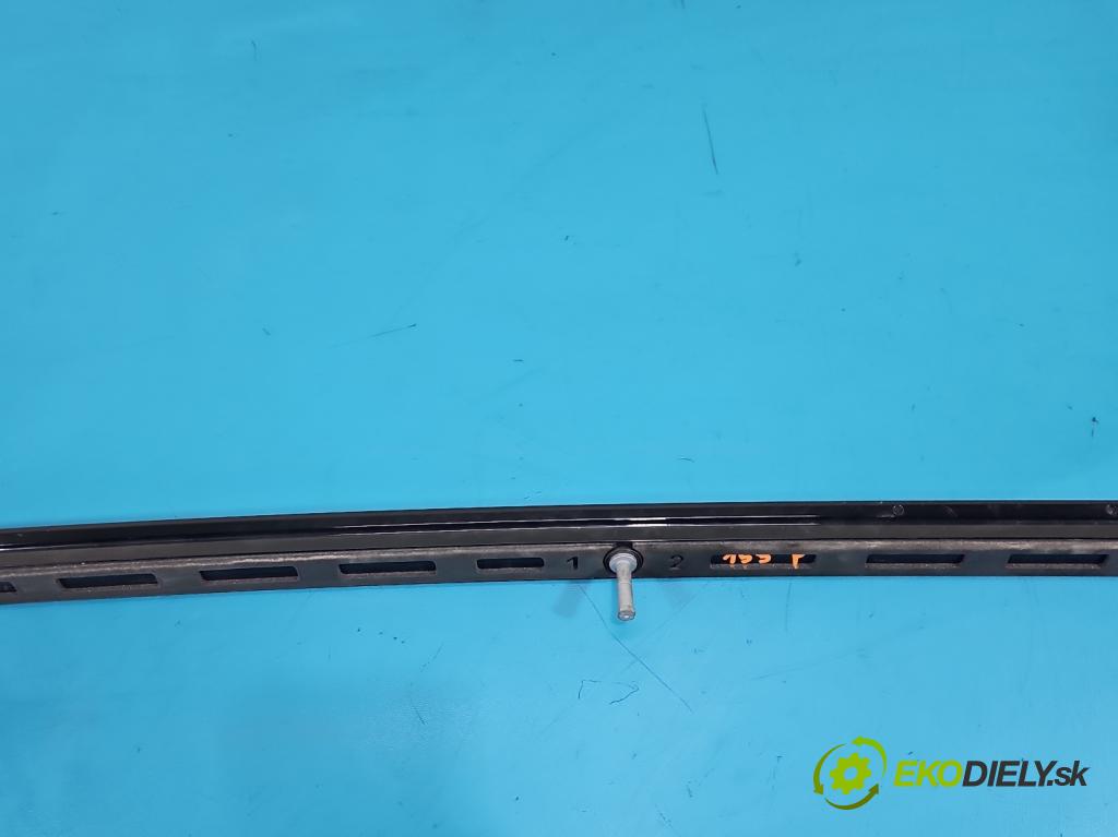 Peugeot 2008 II 2019- 1.2 12V 131 HP automatic 96 kW 1199 cm3 5- zábradlí: 98257240XY