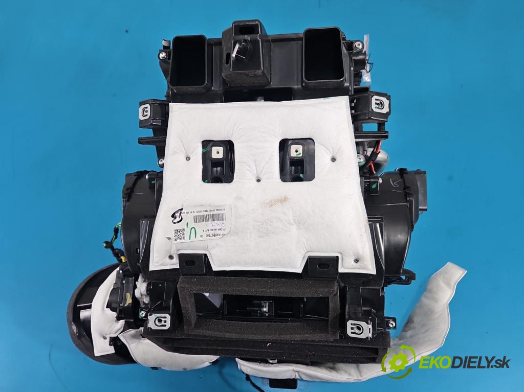 Peugeot 2008 II 2019- 1.2 12V 131 hp automatic 96 kW 1199 cm3 5- radiátor 9830697880 (Radiátor topení)