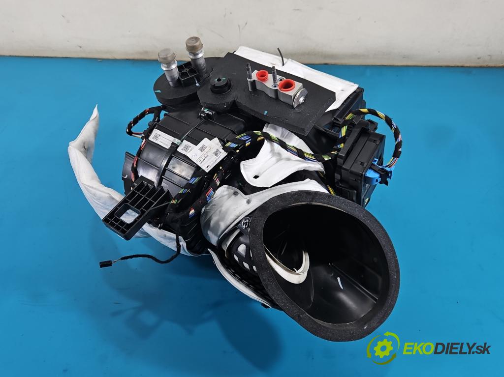 Peugeot 2008 II 2019- 1.2 12V 131 hp automatic 96 kW 1199 cm3 5- radiátor 9830697880 (Radiátor topení)