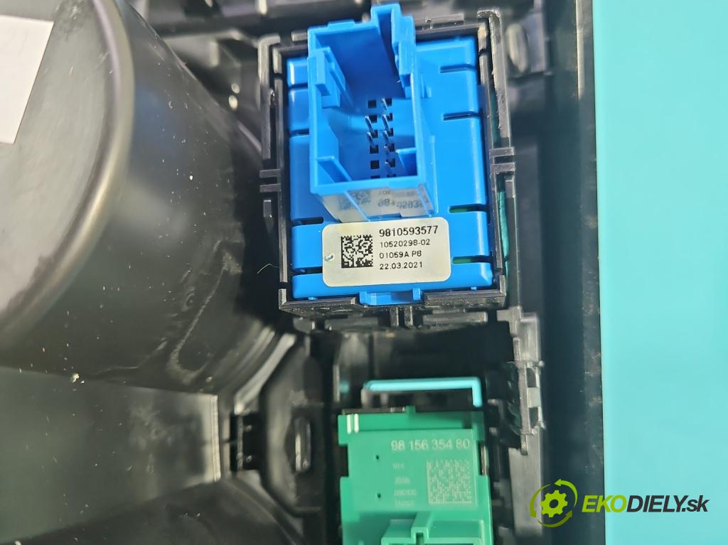 Peugeot 2008 II 2019- 1.2 12V 131 HP automatic 96 kW 1199 cm3 5- Rukojeť: na nápoje: 9829400680 (Držiak (úchyt) na nápoje)