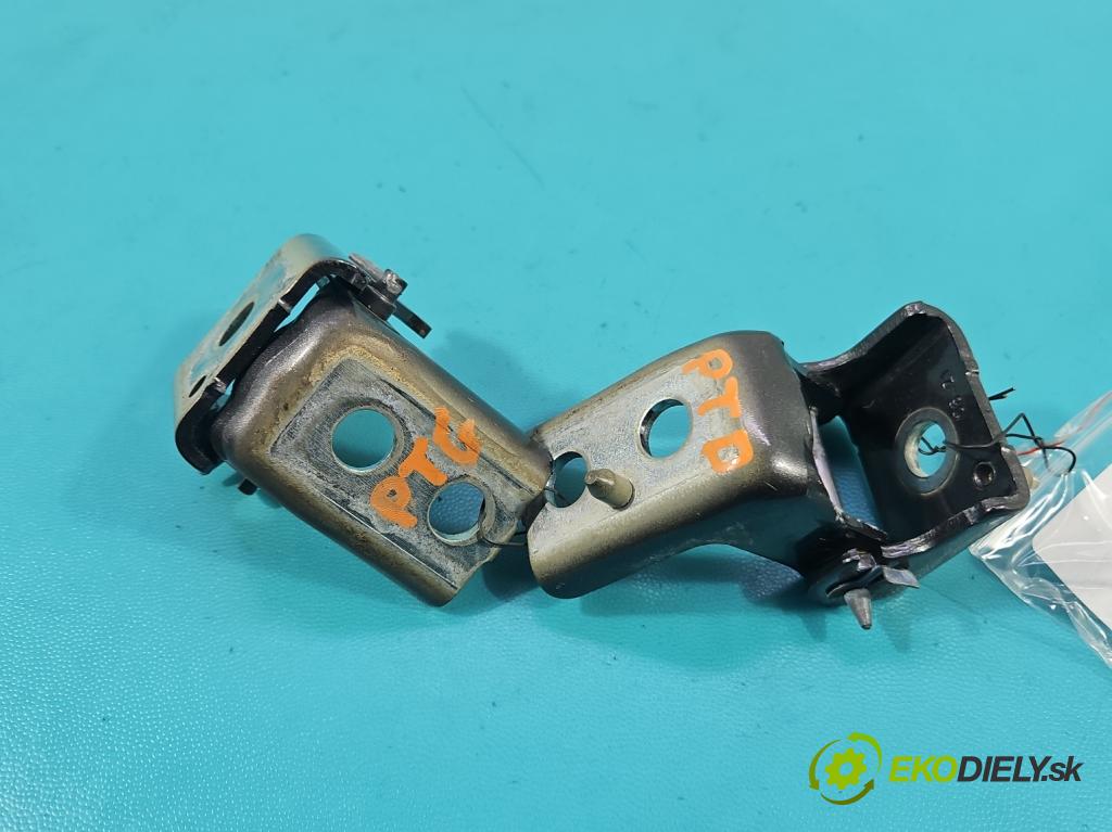 Peugeot 2008 II 2019- 1.2 12V 131 hp automatic 96 kW 1199 cm3 5- Závěs: dveře zadní pravý