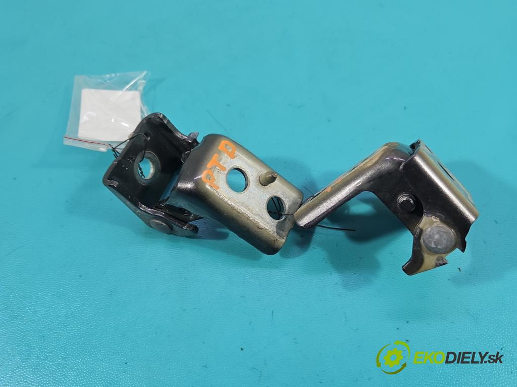 Peugeot 2008 II 2019- 1.2 12V 131 hp automatic 96 kW 1199 cm3 5- Závěs: dveře zadní pravý