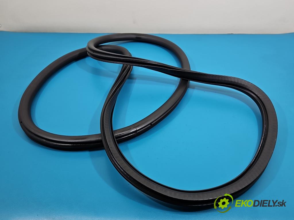 Peugeot 2008 II 2019- 1.2 12V 131 hp automatic 96 kW 1199 cm3 5- Těsnění: dveře přední levé 9820823880