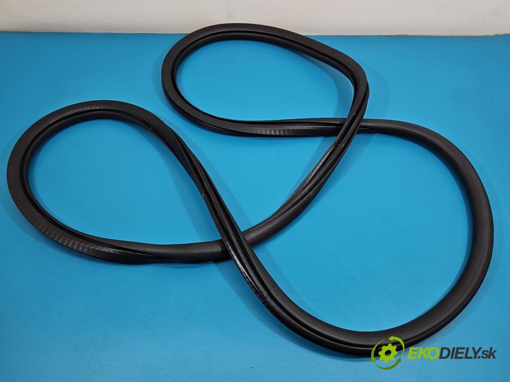 Peugeot 2008 II 2019- 1.2 12V 131 hp automatic 96 kW 1199 cm3 5- Těsnění: dveře přední pravé 9820823880