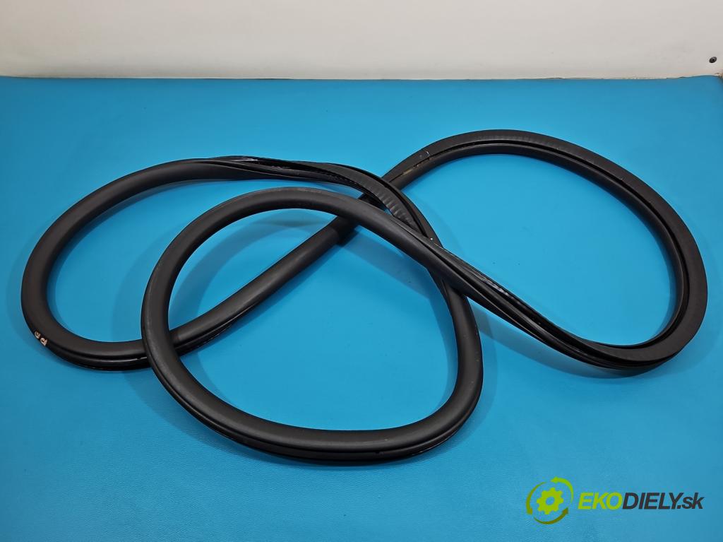 Peugeot 2008 II 2019- 1.2 12V 131 hp automatic 96 kW 1199 cm3 5- Těsnění: dveře přední pravé 9820823880