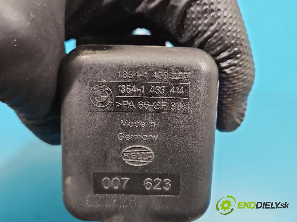 Bmw 5 E39 1996-2003 2.0 R6 150 HP manual 110 kW 1991 cm3 4- klapka 1433414 (Škrtiaca klapka)