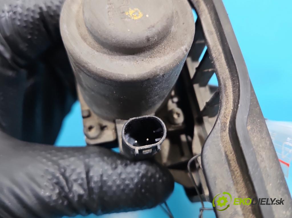 Bmw 5 E39 1996-2003 2.0 R6 (m52b20) 150 HP manual 110 kW 1991 cm3 4- ventil voda: 8379921