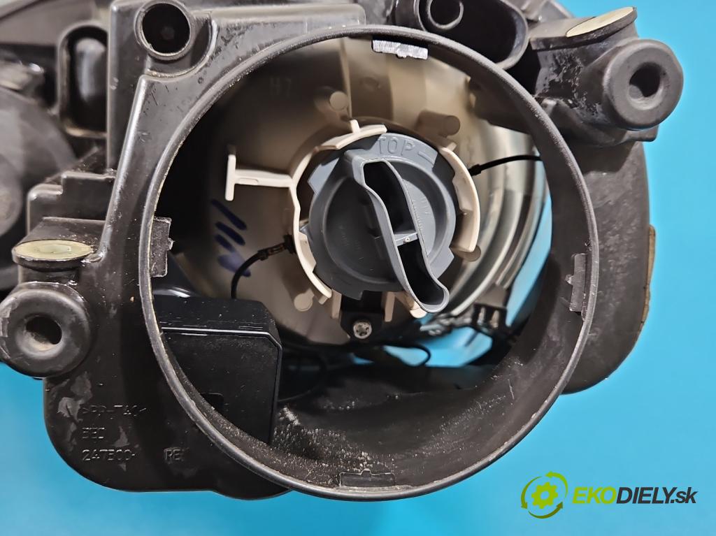 Vw Jetta V 2005-2010 1.9 tdi 105 HP manual 77 kW 1896 cm3 4- Reflektor: pravý 1K6941006P (Svetlo predné pravé)