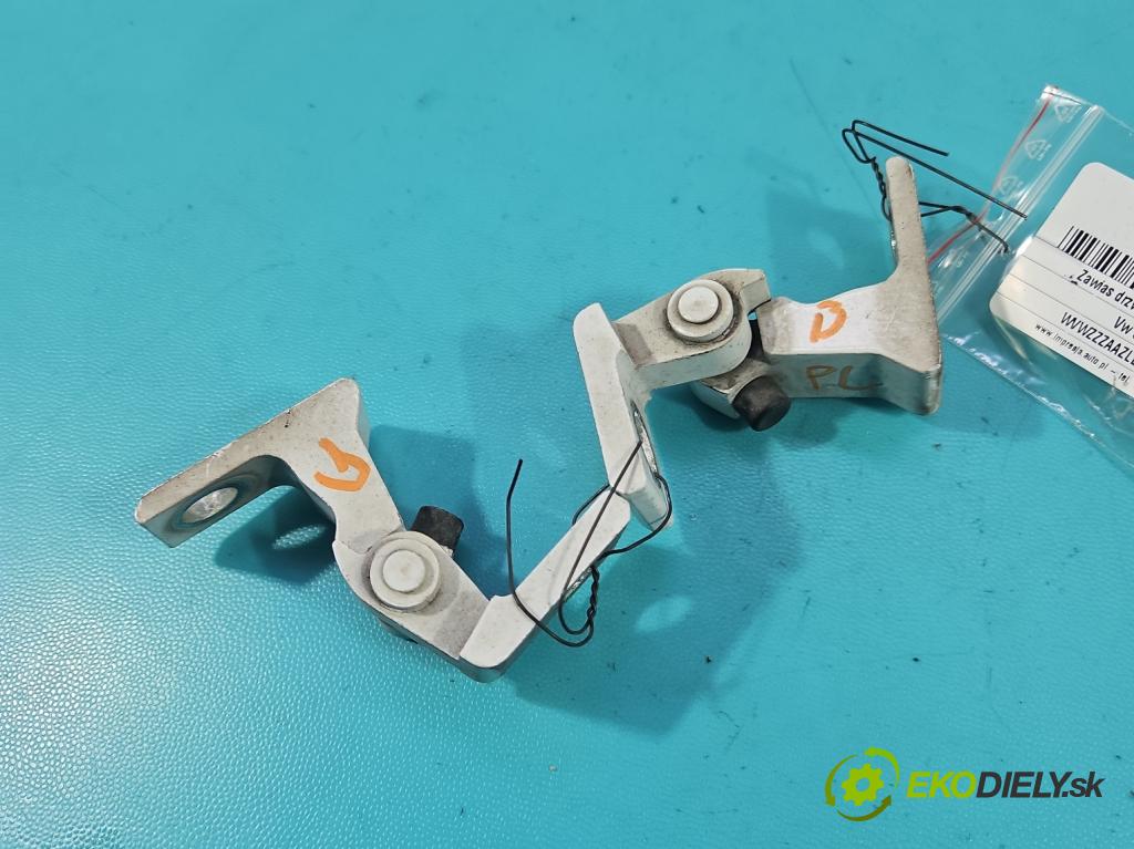 Vw Up 1.0 MPI 60 hp manual 44 kW 999 cm3 3- Závěs: dveře přední levý 7N0831401D