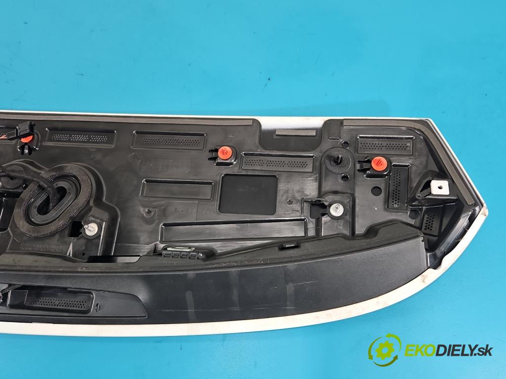 Skoda Kamiq 1.0 TSI 110 hp automatic 81 kW 999 cm3 5- spoiler 658827878A (Spoiler)