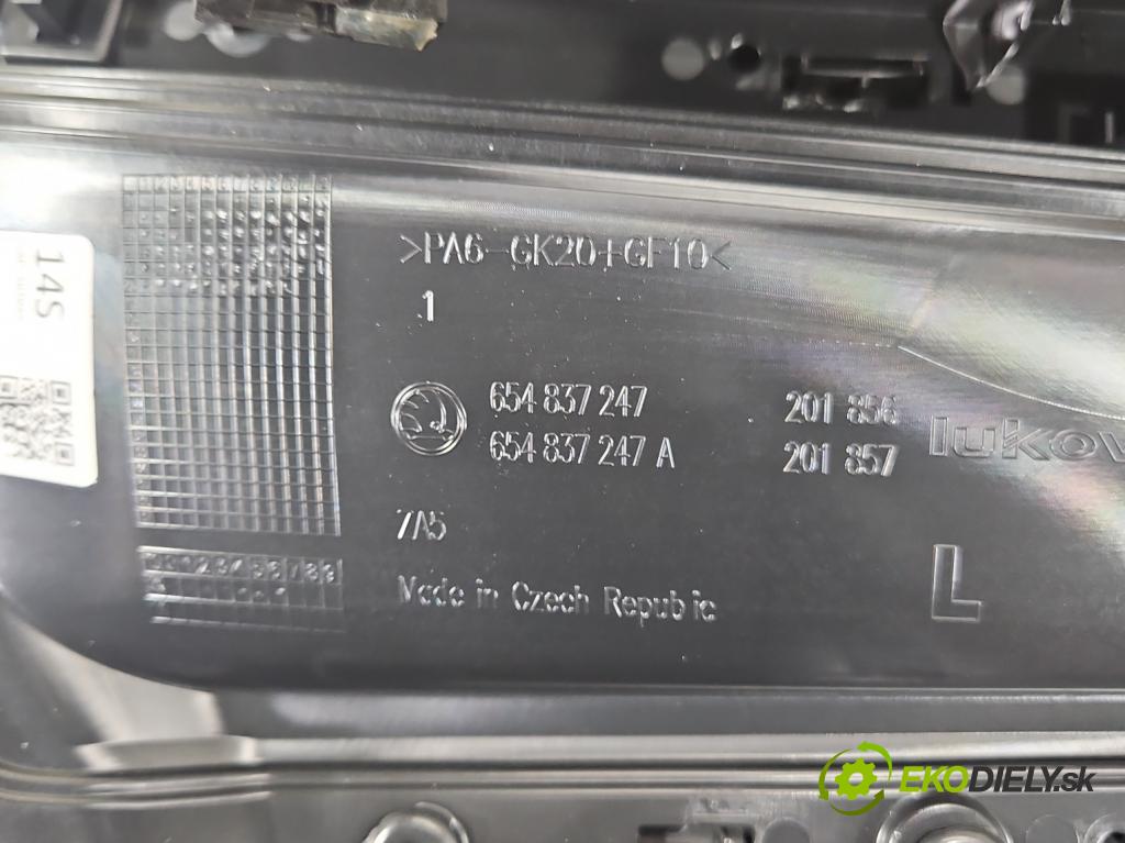 Skoda Kamiq 1.0 TSI 110 HP automatic 81 kW 999 cm3 5- Čalounictví: dvere predné ľavé